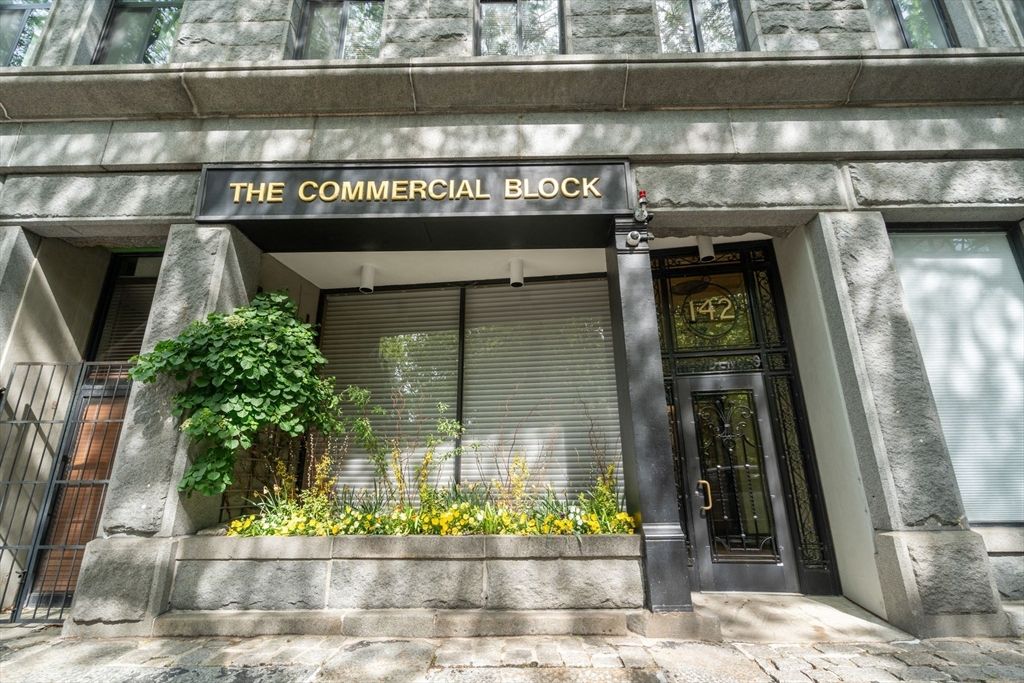 142 Commercial St 304, Boston, MA 02109