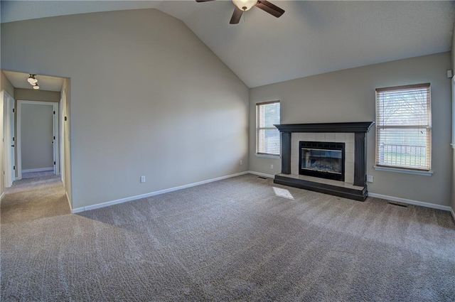 2205 NE 3rd Street, Blue Springs, MO 64014