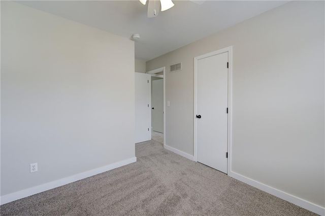 2205 NE 3rd Street, Blue Springs, MO 64014