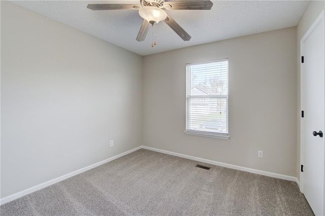 2205 NE 3rd Street, Blue Springs, MO 64014