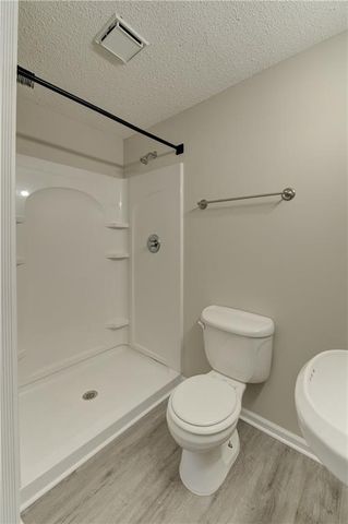 2205 NE 3rd Street, Blue Springs, MO 64014