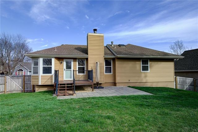 2205 NE 3rd Street, Blue Springs, MO 64014