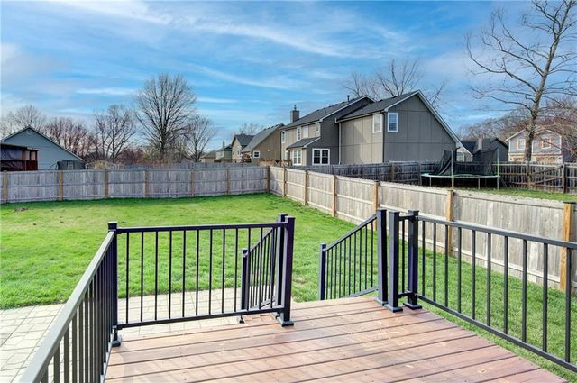 2205 NE 3rd Street, Blue Springs, MO 64014