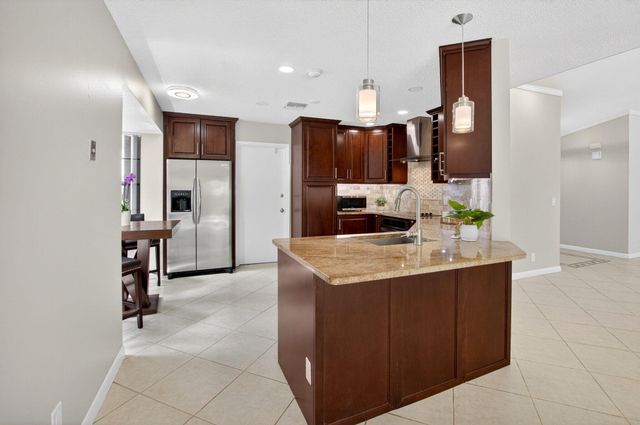 9901 Majorca Place, Boca Raton, FL 33434