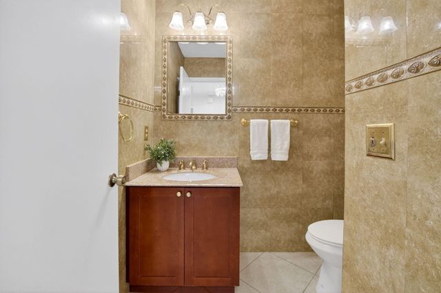 9901 Majorca Place, Boca Raton, FL 33434