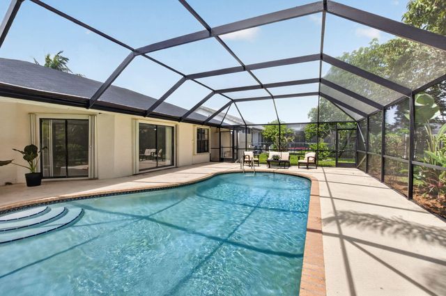 9901 Majorca Place, Boca Raton, FL 33434