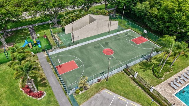 9901 Majorca Place, Boca Raton, FL 33434