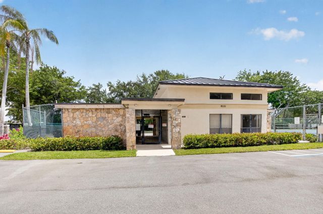 9901 Majorca Place, Boca Raton, FL 33434