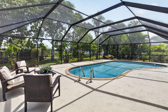 9901 Majorca Place, Boca Raton, FL 33434