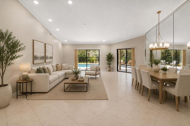 9901 Majorca Place, Boca Raton, FL 33434