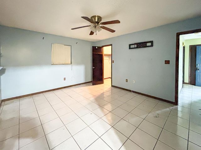 5711 Killarney Avenue, Fort Pierce, FL 34951