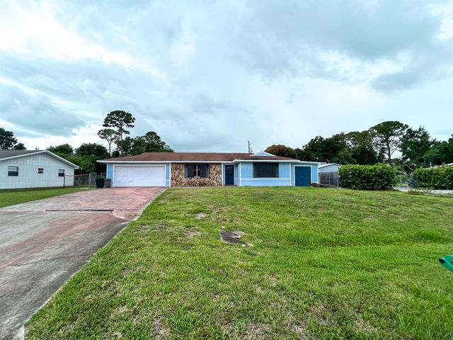 5711 Killarney Avenue, Fort Pierce, FL 34951