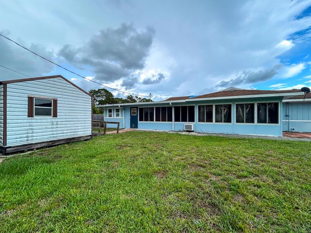 5711 Killarney Avenue, Fort Pierce, FL 34951