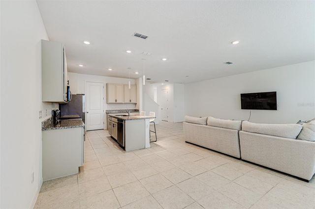 1748 SANIBEL DRIVE, Davenport, FL 33896