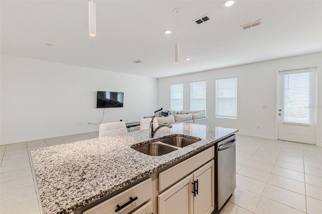 1748 SANIBEL DRIVE, Davenport, FL 33896