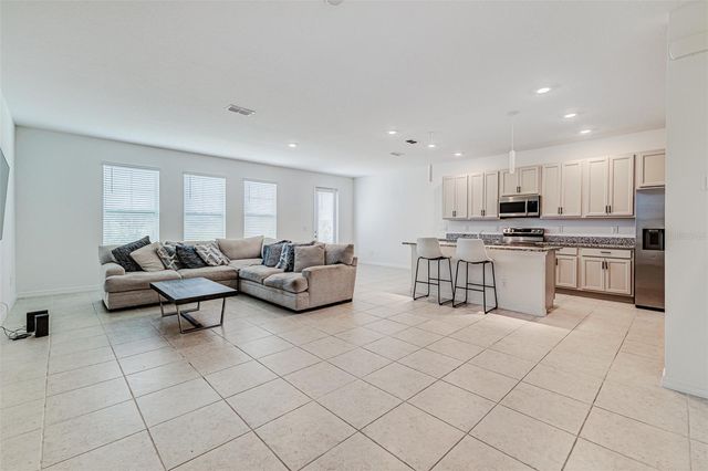 1748 SANIBEL DRIVE, Davenport, FL 33896