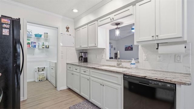 12435 S CANNA POINT, Floral City, FL 34436