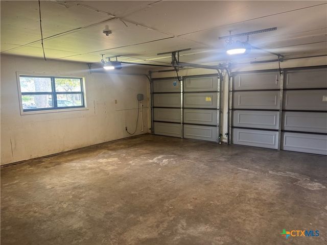 1209 E Morgan Avenue, Cuero, TX 77954