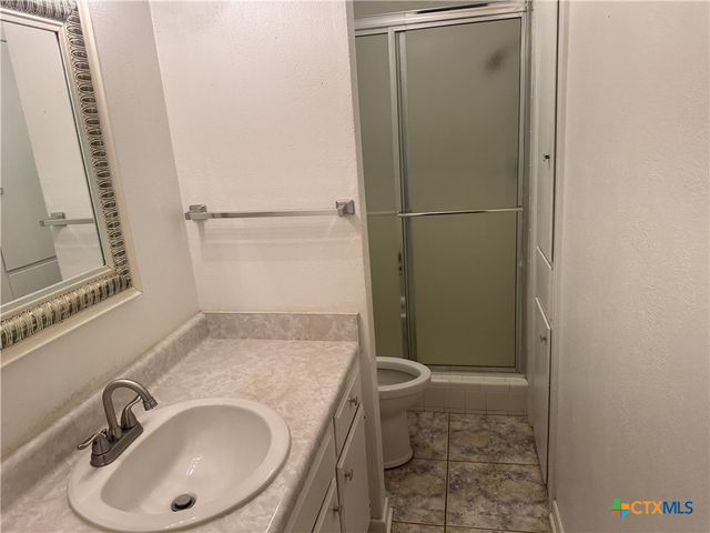 1209 E Morgan Avenue, Cuero, TX 77954