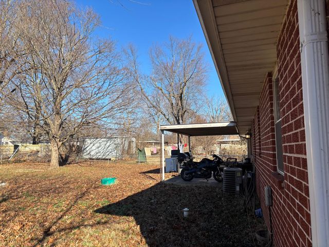 511 S Duke Avenue, Springfield, MO 65802