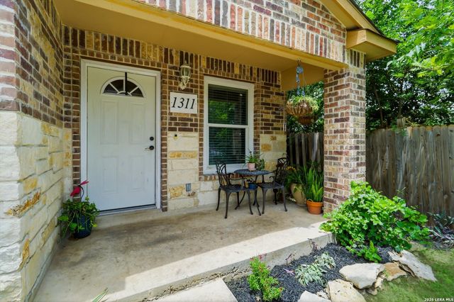 1311 Rivas St, San Antonio, TX 78207