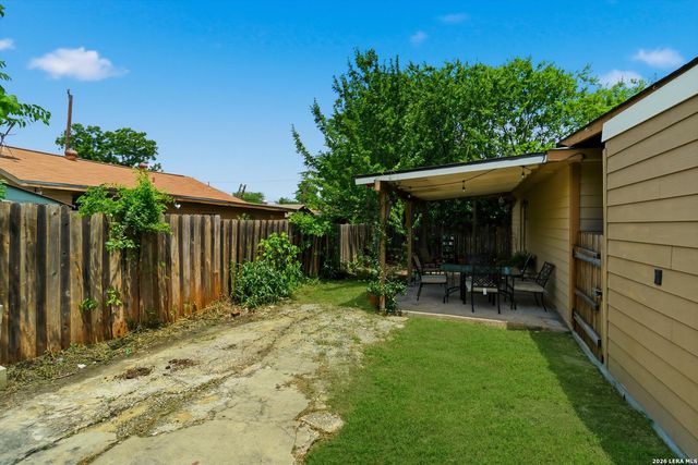 1311 Rivas St, San Antonio, TX 78207
