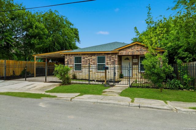 1311 Rivas St, San Antonio, TX 78207