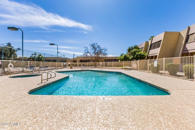 1321 S MCKEMY Street, Tempe, AZ 85281