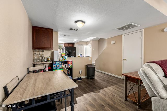 1321 S MCKEMY Street, Tempe, AZ 85281