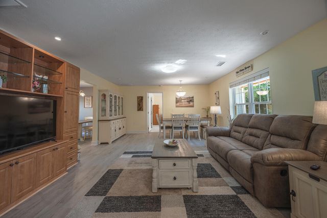 207 Dogwood Drive, Epworth, GA 30541