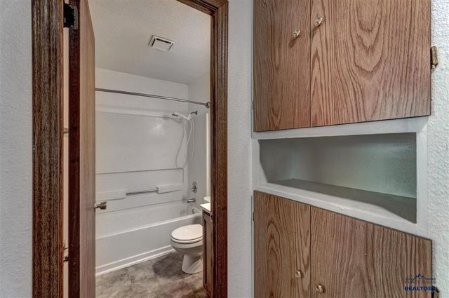142 E Montana St., Rapid City, SD 57701