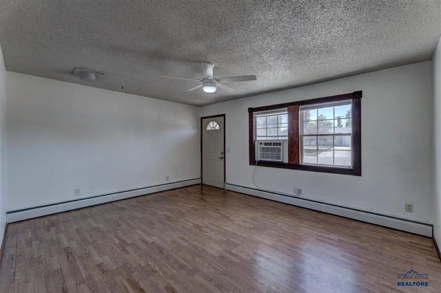 142 E Montana St., Rapid City, SD 57701
