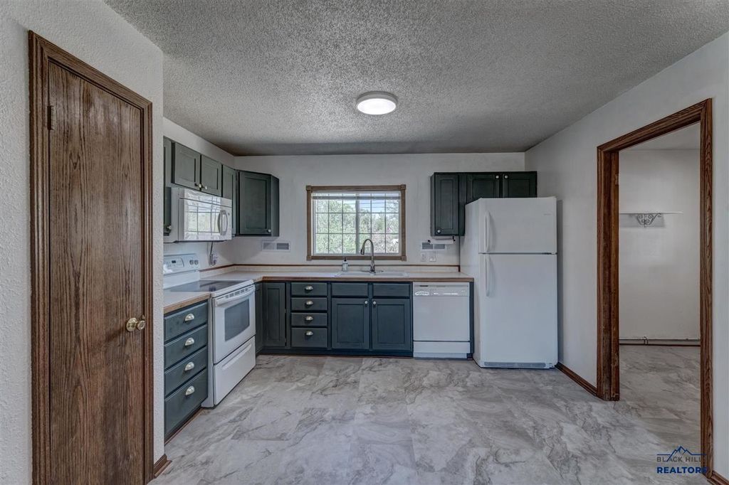 142 E Montana St., Rapid City, SD 57701