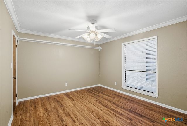 201 Laguna Drive, Victoria, TX 77904