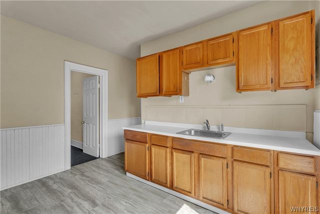 408 Woodlawn Ave, Buffalo, NY 14208