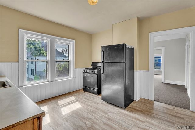 408 Woodlawn Ave, Buffalo, NY 14208