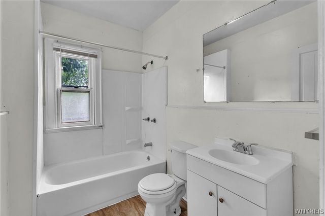 408 Woodlawn Ave, Buffalo, NY 14208