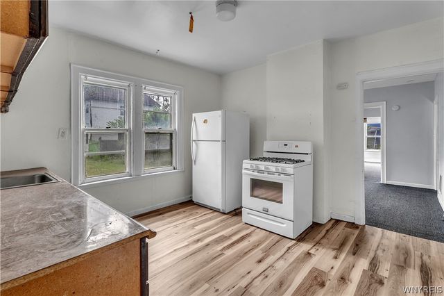 408 Woodlawn Ave, Buffalo, NY 14208
