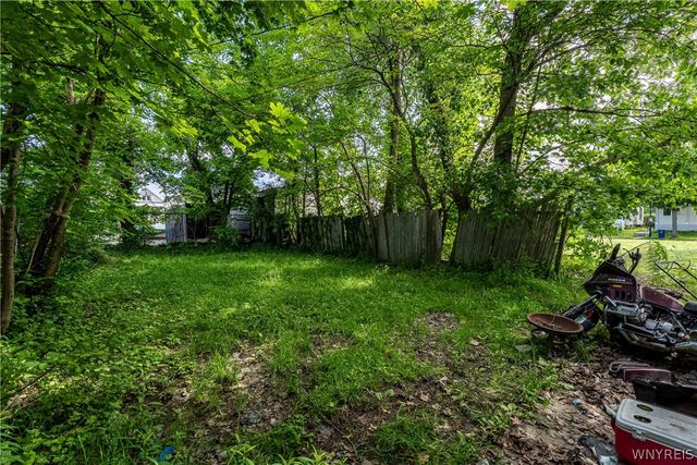 408 Woodlawn Ave, Buffalo, NY 14208