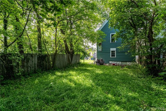 408 Woodlawn Ave, Buffalo, NY 14208