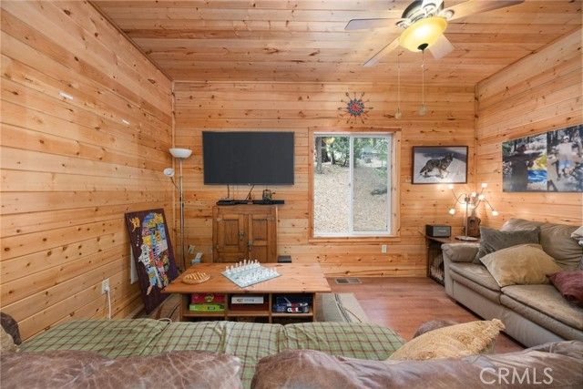 10667 Conifer, Wofford Heights, CA 93285