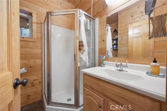 10667 Conifer, Wofford Heights, CA 93285