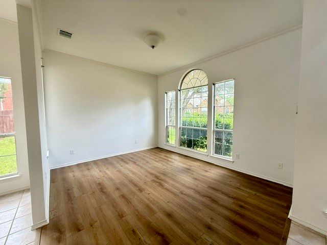 105 Edinburgh Court, Highland Village, TX 75077