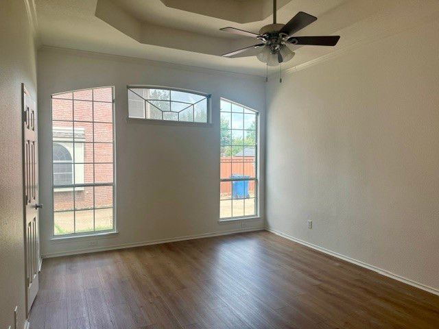 105 Edinburgh Court, Highland Village, TX 75077