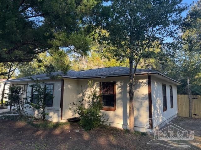 5758 Hickory St, Milton, FL 32570