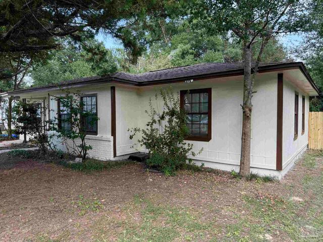 5758 Hickory St, Milton, FL 32570