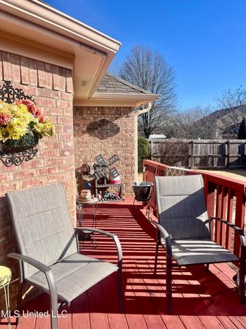 6261 Ivy Trails Drive, Olive Branch, MS 38654