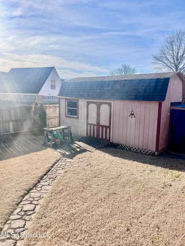 6261 Ivy Trails Drive, Olive Branch, MS 38654