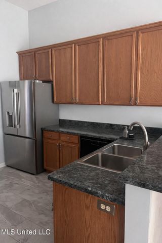 6261 Ivy Trails Drive, Olive Branch, MS 38654