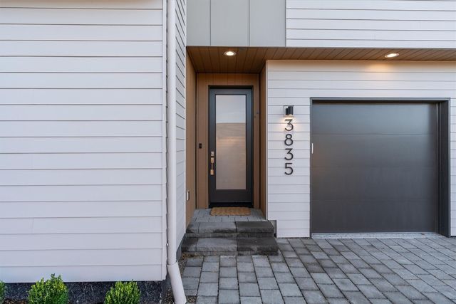 3835 54th Avenue SW, Seattle, WA 98116